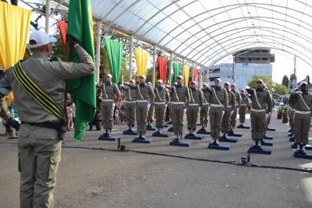 Vereadores prestigiam a formatura de 26 soldados da Brigada Militar em Igrejinha