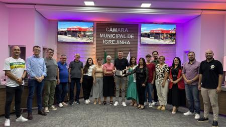 Câmara de Vereadores homenageia Bar do Remi pelos seus 40 anos